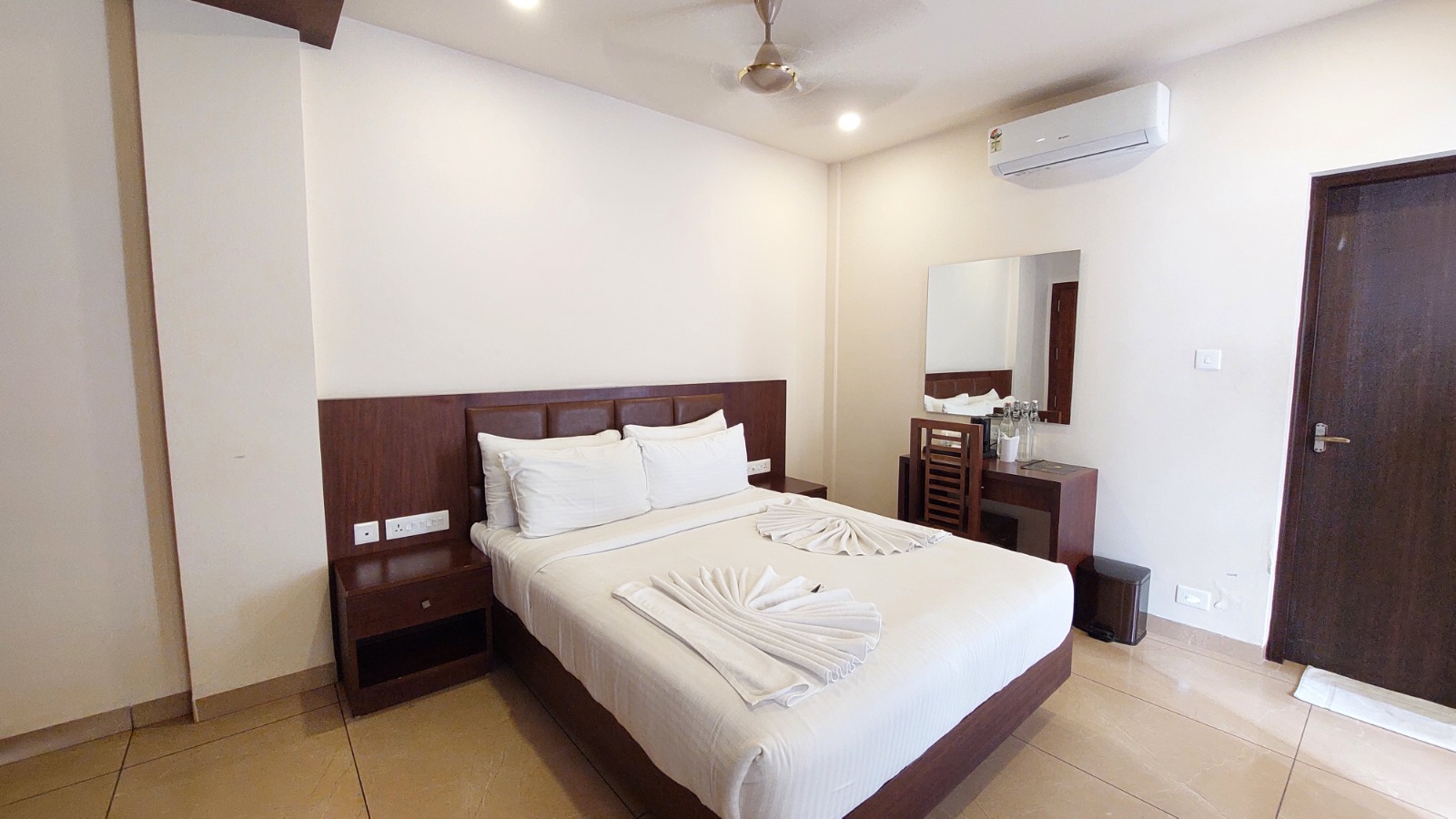 WhatsApp Image 2025-06-25 at 12.26.33 PM (1)